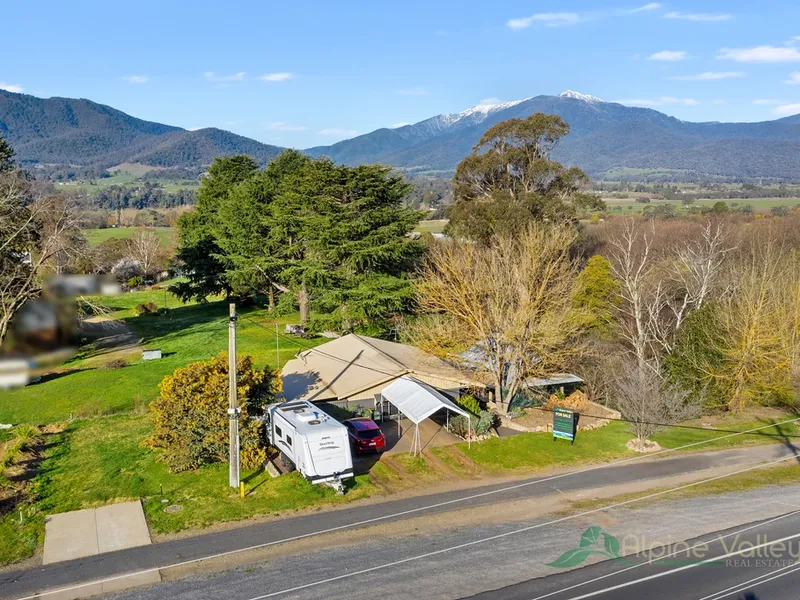 Rustic Charm - Three bedroom home at the foothills of Falls Creek 