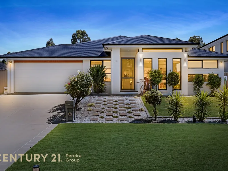 52 Squares I 2 Master Bedrooms I Location & Lifestyle