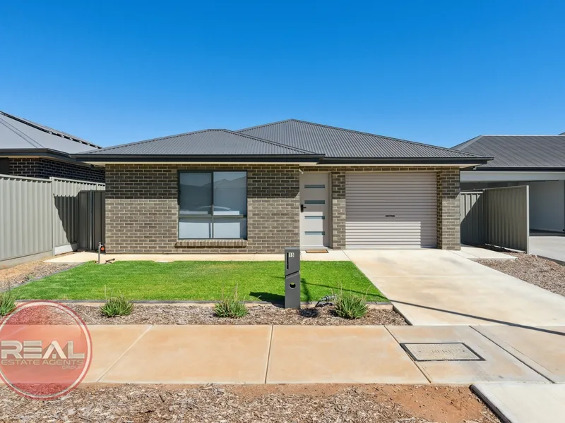 Near New Executive Living!