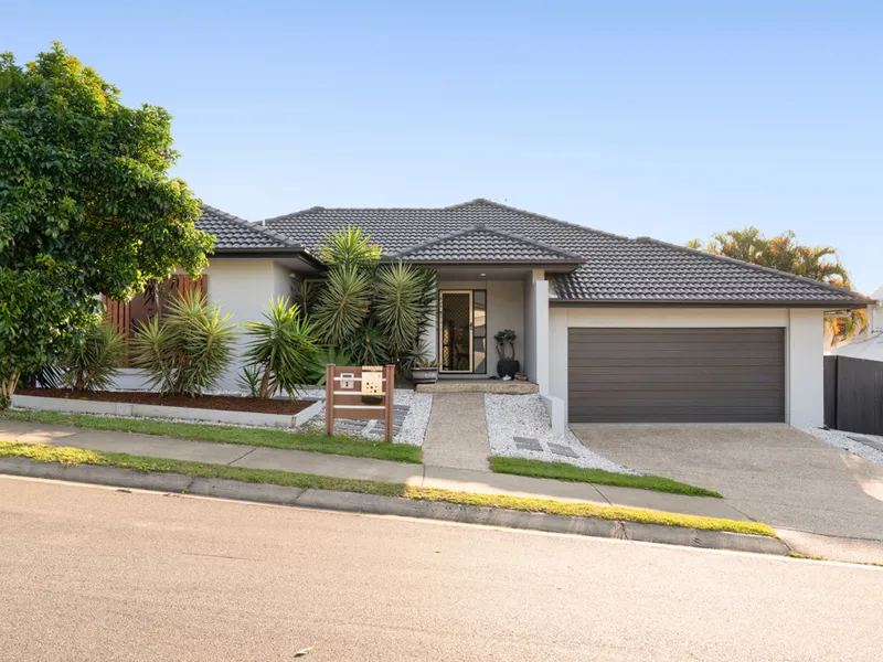 Spacious and Modern Family Home: Ideal Investment or Move-In Ready!
