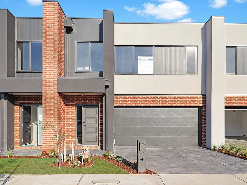 BRAND NEW - 4 Bedroom Townhouse - Meridian Estate