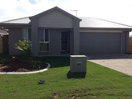 FAMILY HOME MINUTES TO THE BEACH