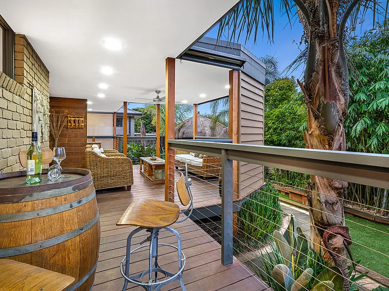 THE PERFECT OUTDOOR PARADISE!