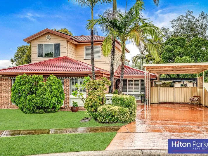 5 BEDROOMS WITH ROOM TO MOVE!