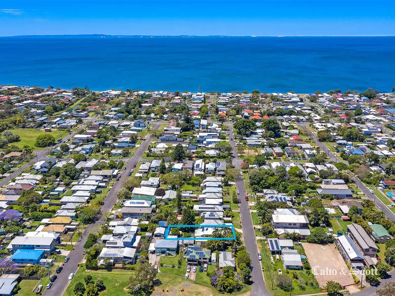 LOADED WITH APPEAL & ONLY FOOTSTEPS TO THE FORESHORE!