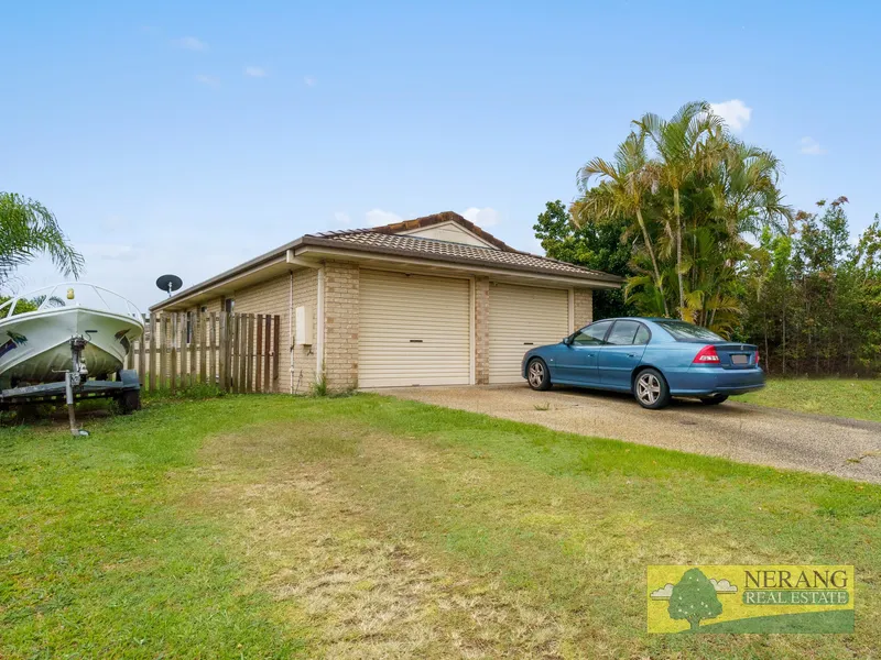 4 Bedroom Home, Large Land Size, Excellent Location!