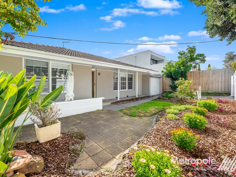 BEACH AT THE END OF THE STREET!