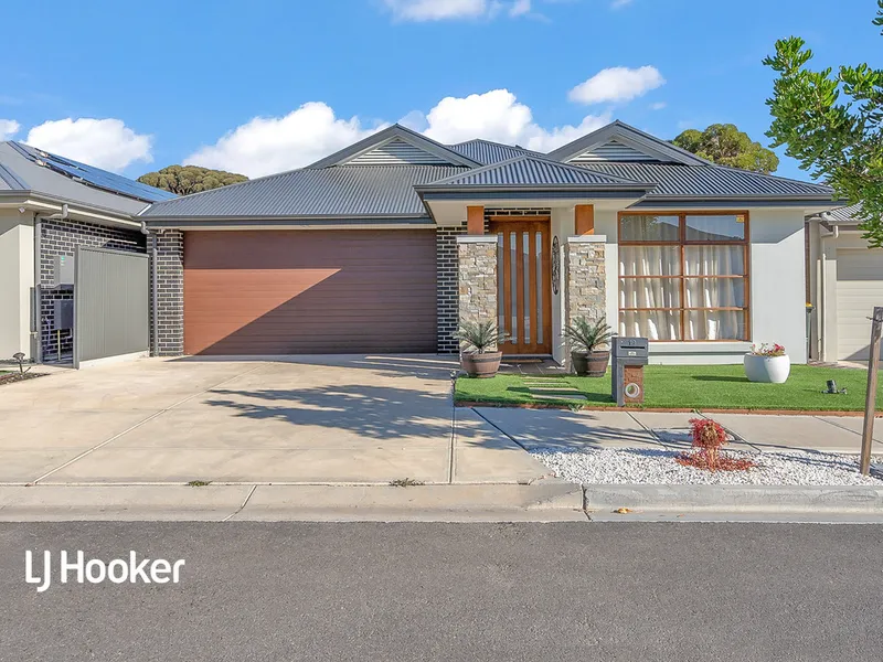 Neat & Sweet 4 bedroom home with solar!