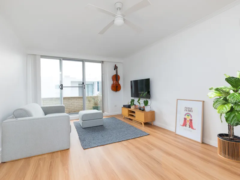 One bedroom apartment in convenient location