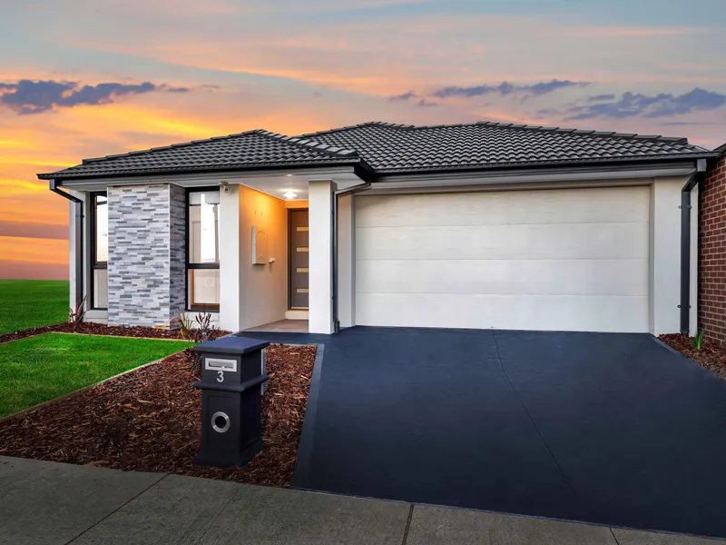 PERFECT FOR DOWNSIZERS & BEACH LOVERS!