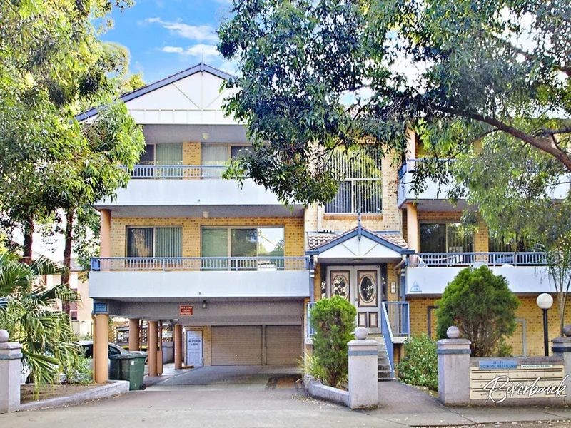 Large 2 bedroom apartment