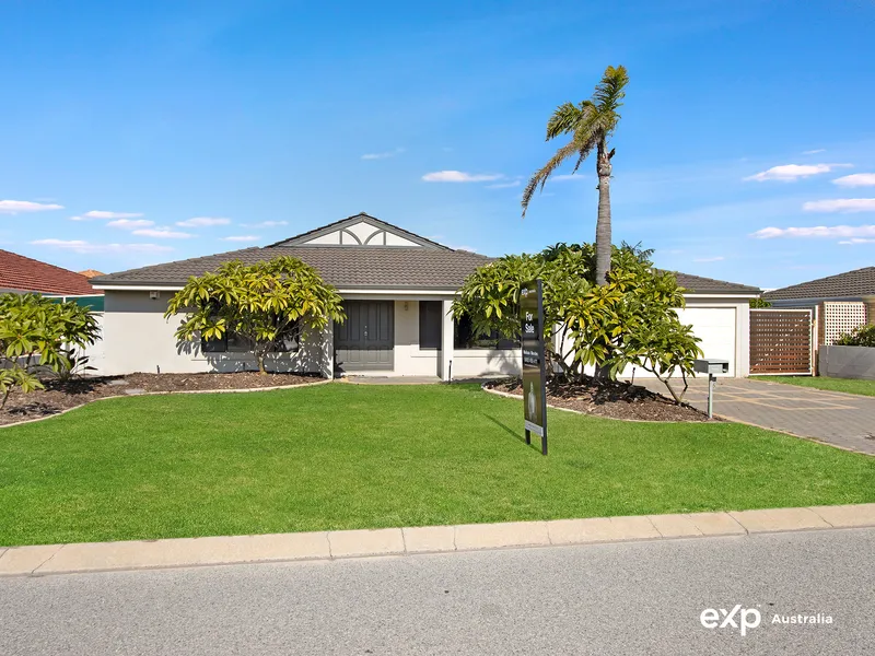 THE ENTERTAINER WITH PATIO & WORKSHOP