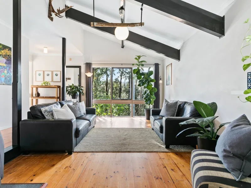 Funky Hills Hideaway