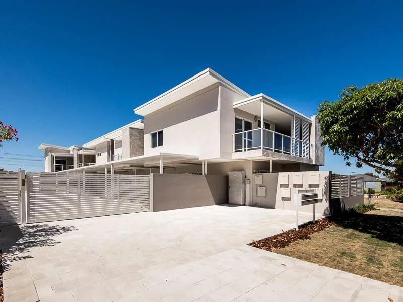 Modern 2 bedroom ground floor unit