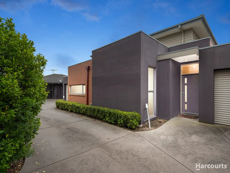 Big Value Townhouse Close to Everything