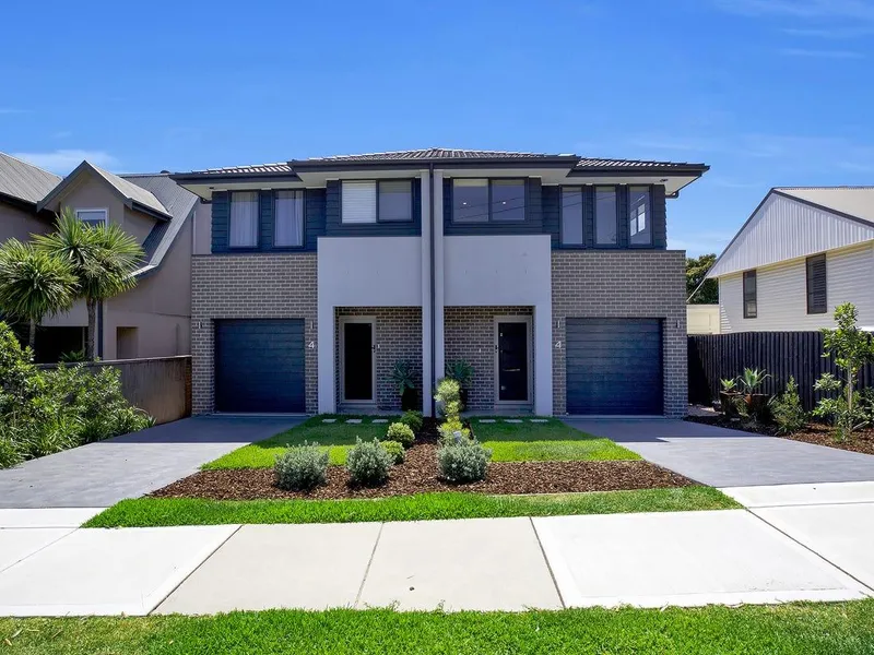 Three-Bedroom Duplex Semi-Detached House built in 2020