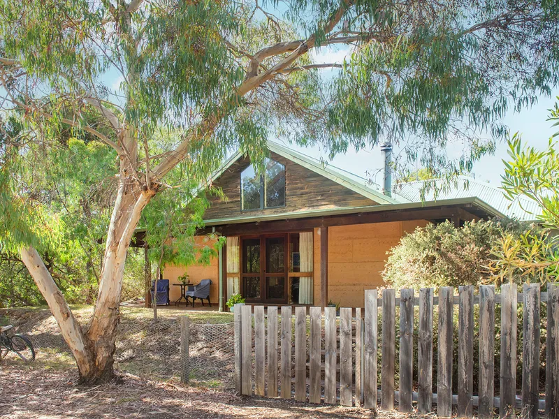 OCEAN & EARTH - OLD DUNSBOROUGH