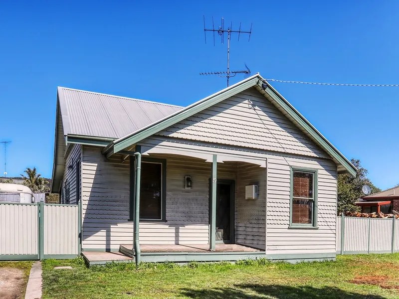 Invest Here - Rent return plus subdivision potential