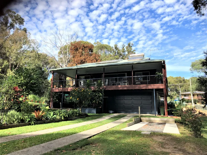 ELEGANT AND INVITING