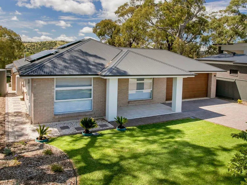 Spectacular Brand New 4 Bedroom Home