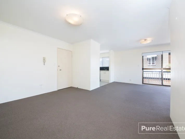 Great Unit in Fantastic Location