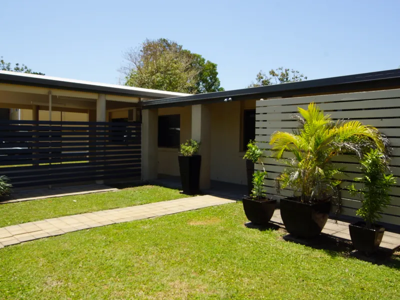 Family Friendly Location with Shed