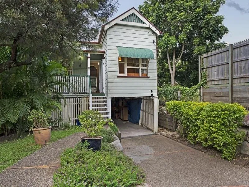 Cottage with Character in Bardon