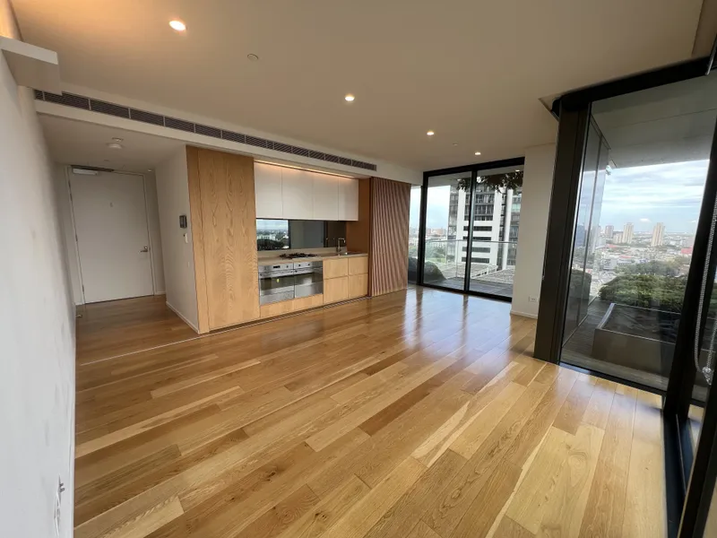 MODERN TWO BEDROOMS PLUS STUDY IN CENTRAL PARK