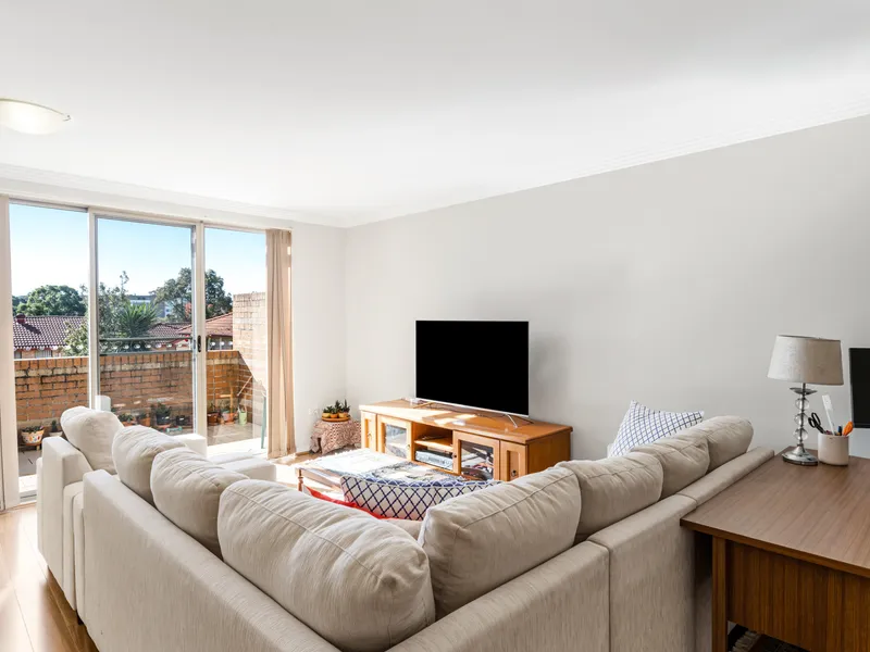 Level 1 apartment in convenient location
