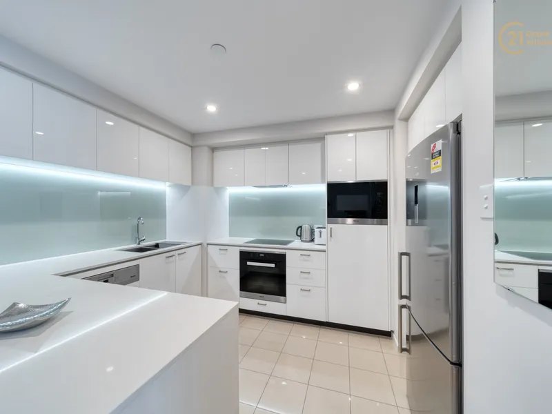 SWAN RIVER VIEWS FOREVER 