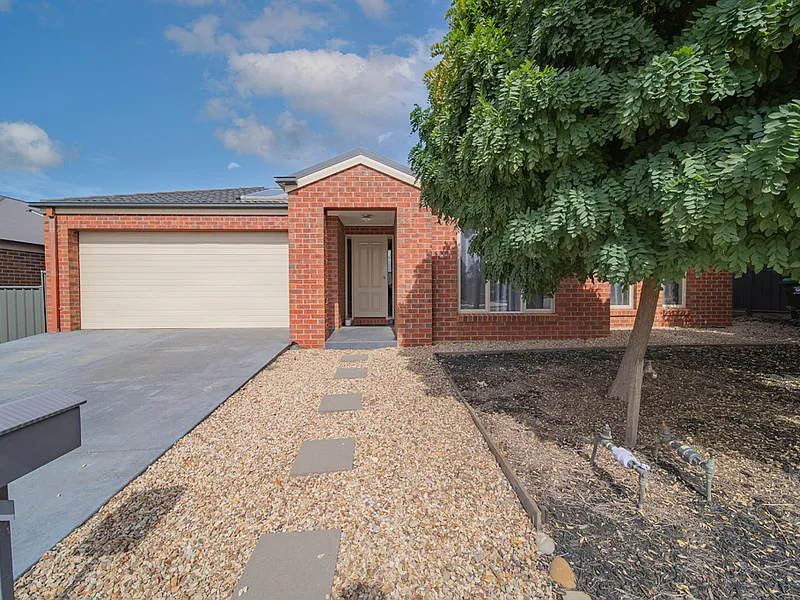 Located in a family-friendly area is this fabulous contemporary home with all the attributes you need for a comfortable lifestyle.