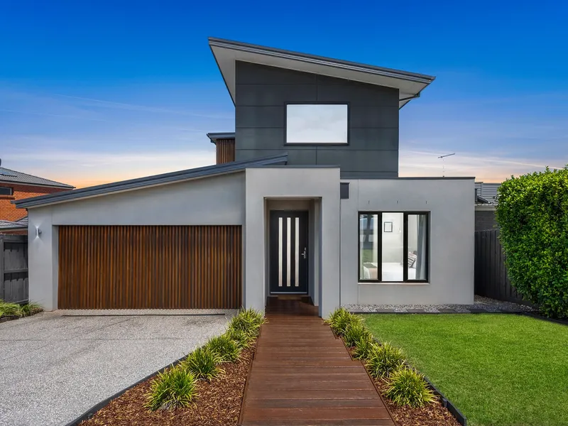 Designer Family Living in Enviable Hills Precinct