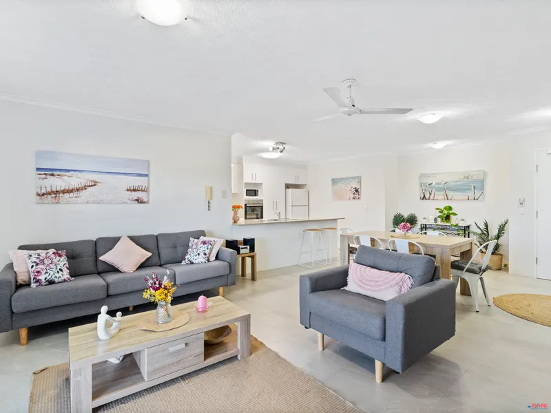 Stylish two bedroom apartment with water glimpses