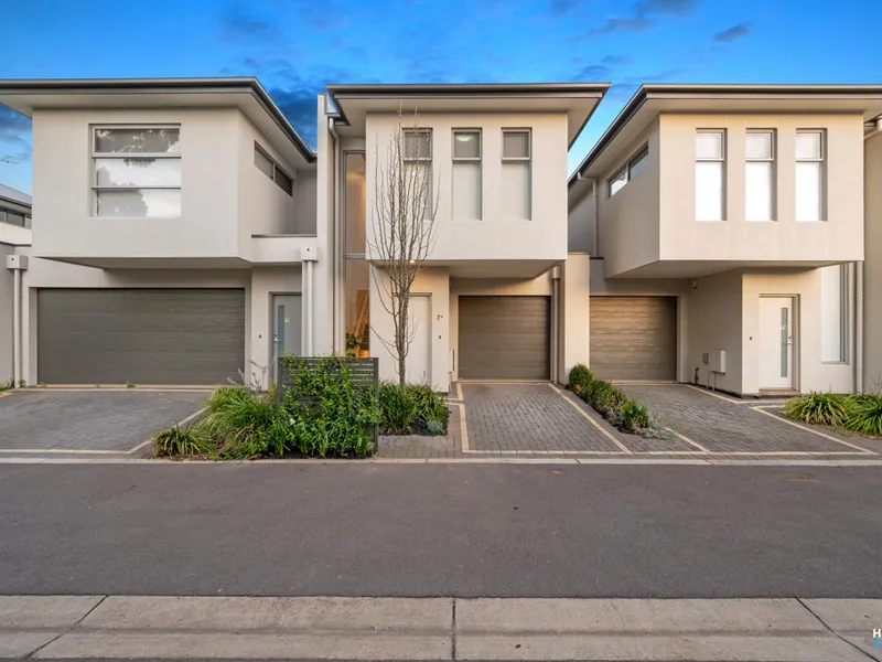 Lifestyle living on Linear Park just 6km to CBD