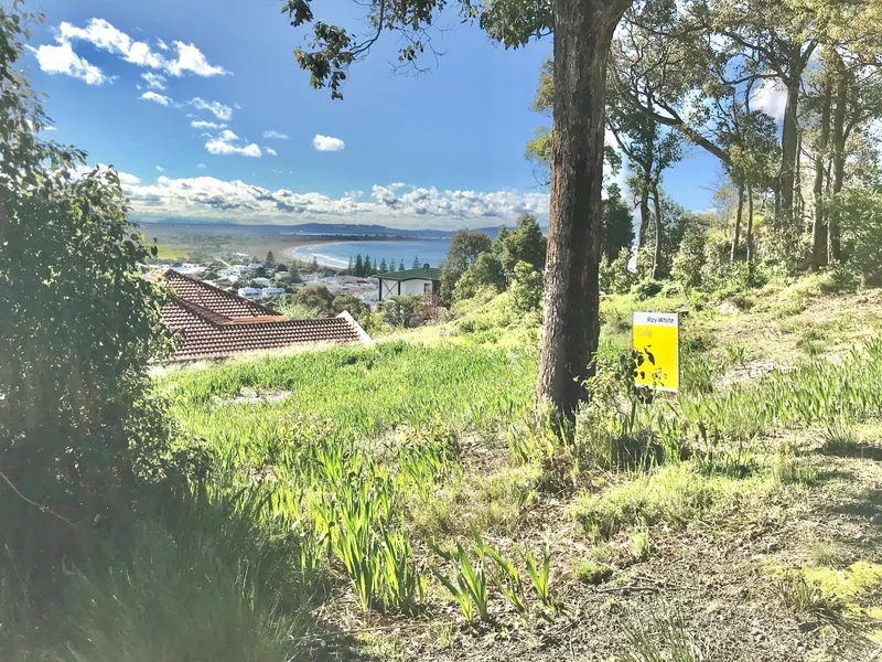 AMAZING VIEWS OVER MIDDLETON BEACH AND LAKE SEPPINGS