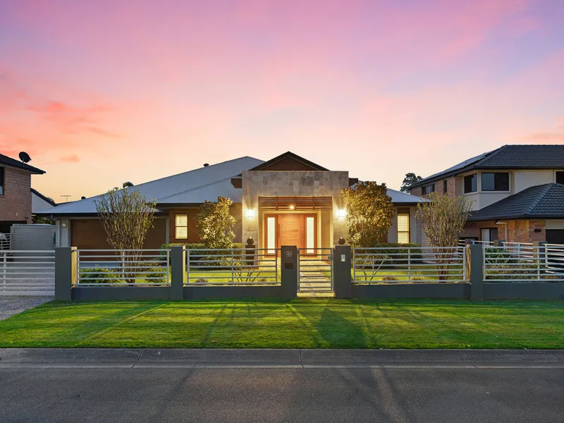 Immaculate Single Level Living on 800m2!