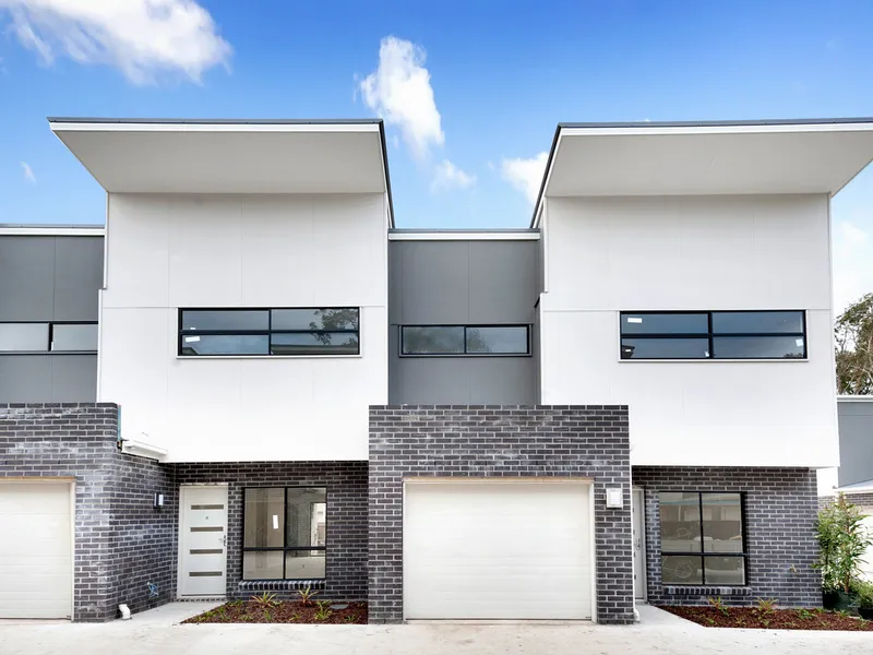 Modern Large Townhouse