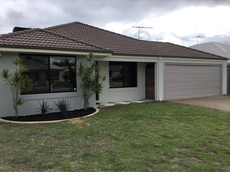 BIG SHED AND SIDE ACCESS - DONT MISS OUT!!!