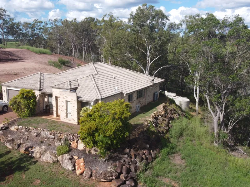 3 Bedrooms 2 Bathrooms 2 living areas on a 2,021m2 Block