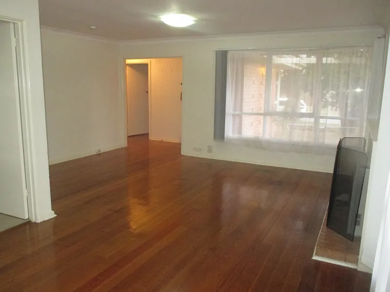 SPACIOUS & SPOTLESS **INSPECT SAT. 12/06/21 AT 1.15PM - 1.30PM**