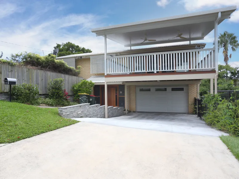 3 Bedroom Family Home with a Pool