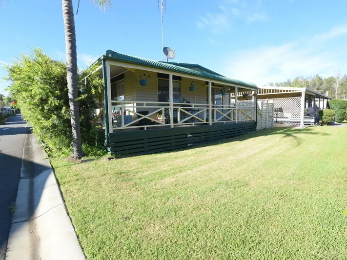 2 bedroom cottage style home with large wrap around verandah!