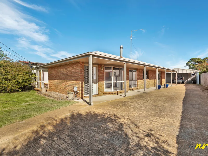 Fantastic Home - One Block From the Boatramp 