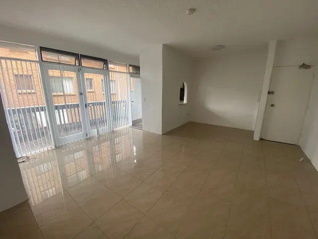 RECENTLY RENOVATED 2 BEDROOM UNIT