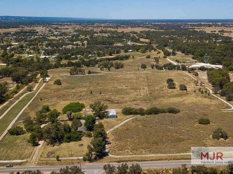 DEVELOPERS OR INVESTORS - LOCATION LOCATION - UNDER OFFER WITH KEVIN FROM MJR