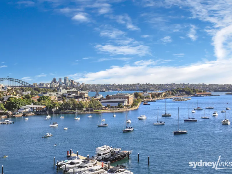 Fully furnished stunning one bedroom furnished apartment with uninterrupted water views with car space