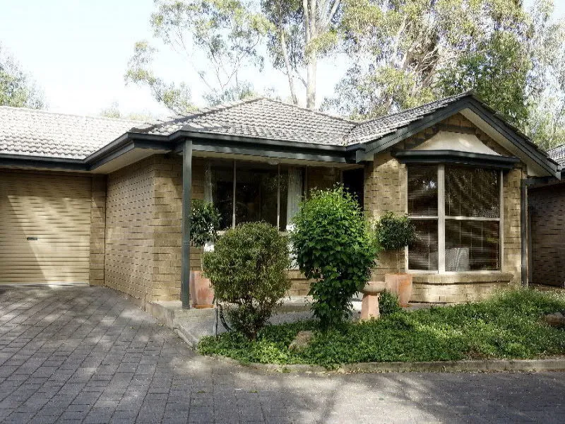 Immaculate Homette with Exclusive Linear Park Frontage