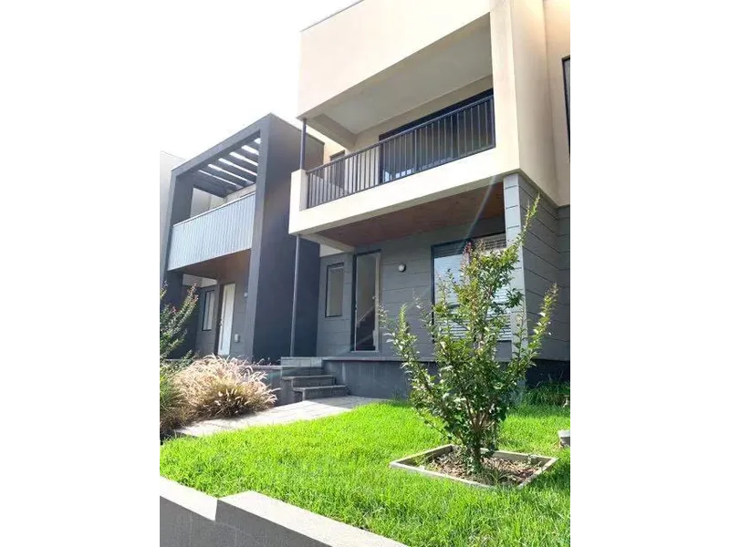 New Townhouse in Coburg Hill