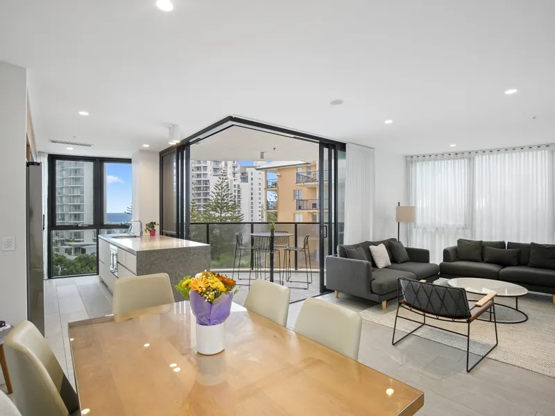 VUE BROADBEACH - EXECUTIVE RESIDENCE