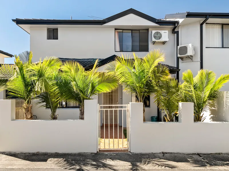 Spacious townhouse